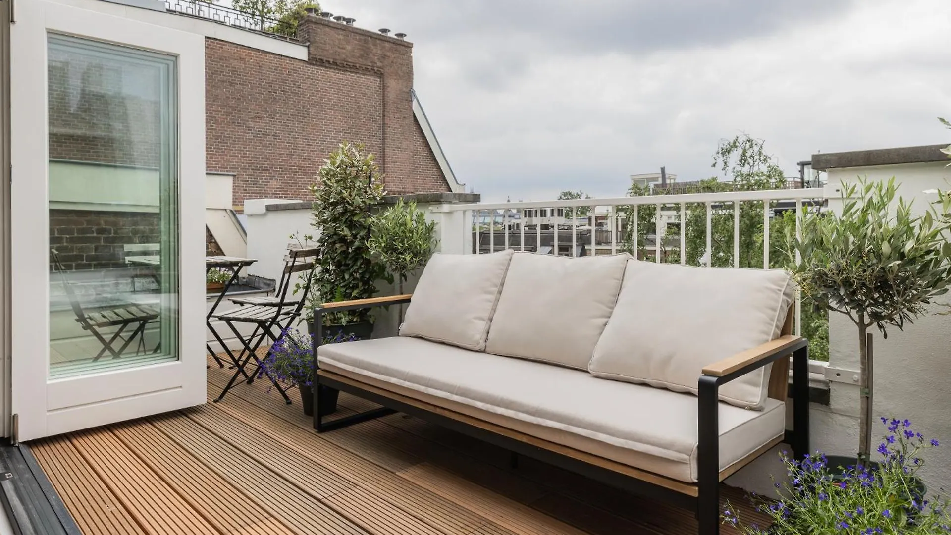 Exclusive Design Loft Downtown Next To Vondelpark Apartment Amsterdam