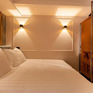 Midtown Royal Aparthotel